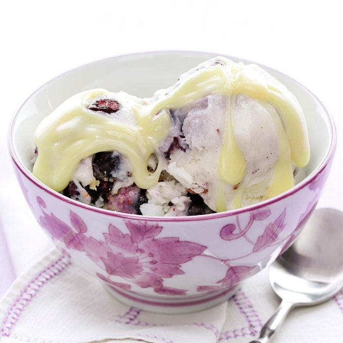 Swirled Blueberry Frozen Yogurt